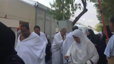 بدء نفرة الحجيج من عرفات إلى المزدلفة