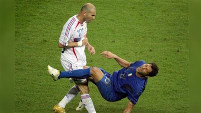 أسرار جديدة مُثيرة حول واقعة «زيدان وماتيراتزي» في نهائي مونديال 2006