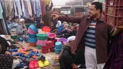رفع الإشغالات والباعة الجائلين بطريق 