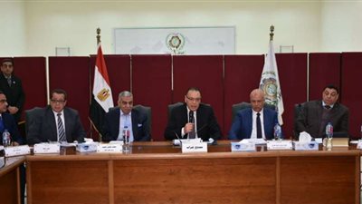 محافظ الشرقية يُشارك في إجتماع مجلس أمناء مدينة العاشر من رمضان