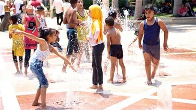 أبرز مظاهر احتفال المصريين بعيد الأضحى في حديقة الأزهر (شاهد)