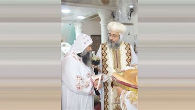 افتتاح ملعب بنادي الكنيسة وتعميد الأطفال..أبرز فعاليات أسقف أبوقرقاص (صور)