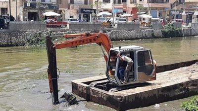 محافظ الشرقية يُتابع أعمال تطهير وتكريك بحر مويس لخدمة 250 ألف فدان