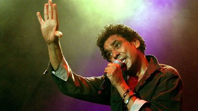 حقيقة وفاة محمد منير ومصير حفل الإسكندرية