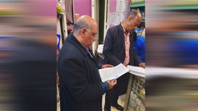 مراجعة تراخيص المنشآت والمحال التجارية ببني سويف