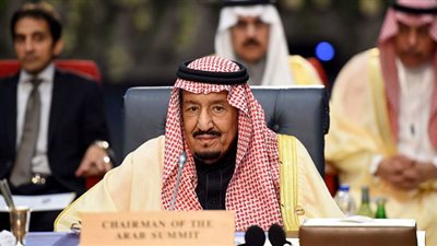 هدية الملك سلمان للحجاج المُغادرين بلغات عالمية