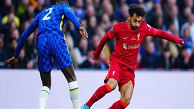 موقف كلوب في مباراة تشيلسي يثير التساؤلات حول بقاء محمد صلاح مع ليفربول