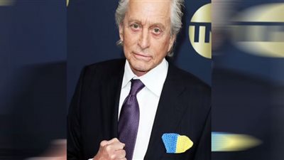 صور.. ممثلو هوليوود يدعمون أوكرانيا بحفل جوائز SAG
