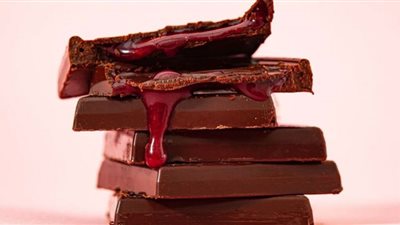 الشوكولاتة الداكنة وصحة القلب.. فوائد لا تعرفها