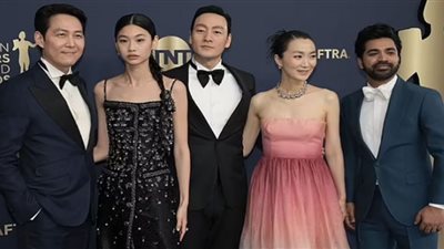 شاهد| Squid Game يحصد جوائز SAG.. ورد فعل بطلته على التتويج