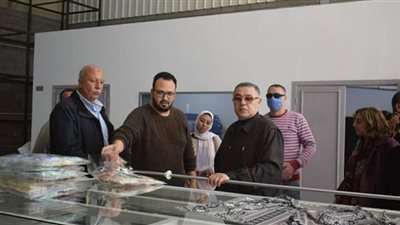 محافظ البحر الأحمر يتفقد المجمع الصناعي بالغردقة