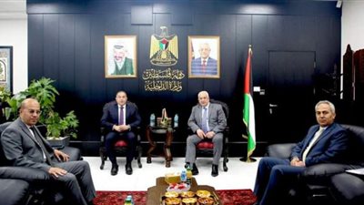 وزير الداخلية الفلسطيني يستقبل السفير المصري في رام الله
