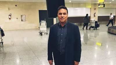 حسام البدري يصل الجزائر لقيادة وفاق سطيف رسميًا