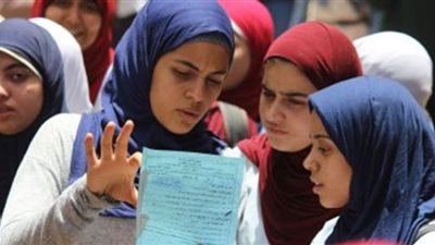 شكوى جماعية من صعوبة الفيزياء وطول التاريخ