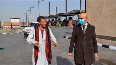 وكيل وزارة الصحة بالشرقية يتفقد سير العمل بمجمع المحارق بالخطارة