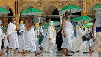 عيادات طبية متنقلة ترافق الحجاج على امتداد الطريق بين مكة والمدينة