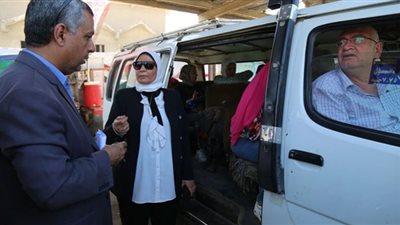 محافظ كفر الشيخ يتابع انتظام العمل بالمواقف ومحطات الوقود