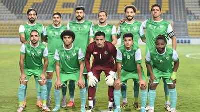 إيسترن كومباني يتقدم على المقاصة بثنائية في الشوط الأول