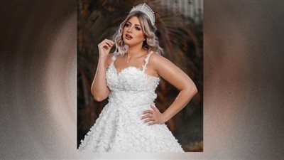 منى فاروق تثير الجدل بصورة جريئة مع السُبكي.. تعاون مختلف قريبا (شاهد)