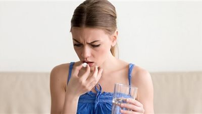 أدوية ممنوع تناولها إلا بالماء.. تحذيرات من الباراسيتامول