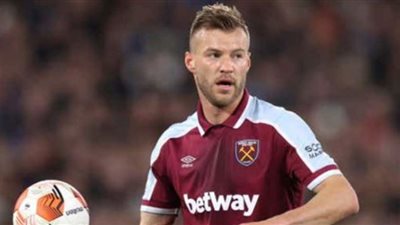 لاعب ويستهام يونايتد ينتقل إلى صفوف العين الإماراتي