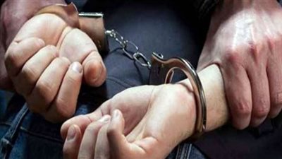 سقوط صاحب مخزن يبيع قطاع غيار سيارات مجهولة في السيدة