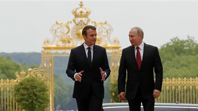 فرنسا تحث مواطنيها على مغادرة روسيا بشكل عاجل