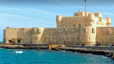 قلعة قايتباى تستقبل 15 الف زائر بالإسكندرية
