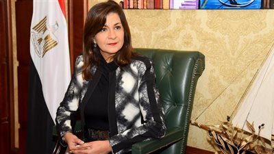وزيرة الهجرة تطالب الطلبة المصريين بشرق أوكرانيا المتجهين لروسيا تسجيل بياناتهم