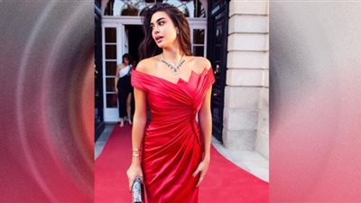 ياسمين صبري تتألق بأحدث صيحات ربيع وصيف 2022