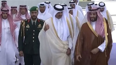 أمير قطر يصل السعودية للمشاركة في مؤتمر جدة للأمن والتنمية (شاهد)