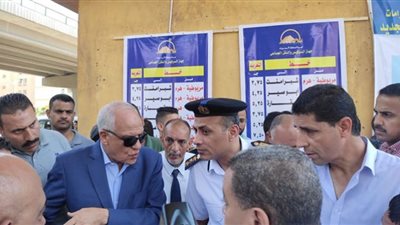 جولات على مواقف السيارات بالجيزة للتأكد من الالتزام بالتعريفة الجديدة