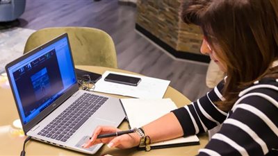 للطلاب المصريين بأوكرانيا والمتوجهين لروسيا| رابط البريد الإلكتروني للسفارة المصرية بموسكو