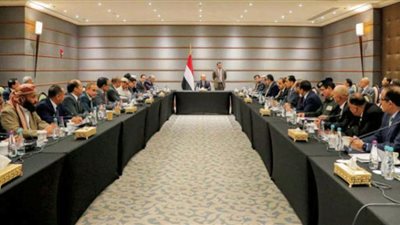 قرارات حاسمة يُصدرها الرئاسي اليمني للحوثيين