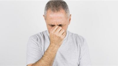 منها الصداع والغيبوبة.. أعراض تسمم الماء
