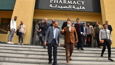 محافظ أسيوط يتفقد كليات جامعة سفنكس بمدينة أسيوط الجديدة