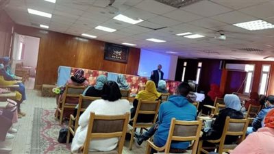 تدشين برنامج لتقنين وإدارة إستخدام المضادات الحيوية بصحة قنا