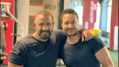 أقوى تمرينة في الجيم مع الأسد.. مؤمن نور بصحبة أحمد السقا (شاهد)