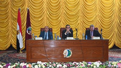 رئيس جامعة الفيوم يفتتح الملتقى الإعلامي الأول لطلاب الجامعة