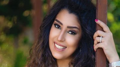 آيتن عامر لجينيفر لوبيز: ألف مبروك.. صورة