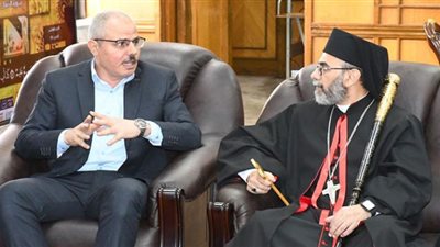 مطران الأقباط الكاثوليك لمدن القناة وسيناء يُقدم التهنئة لرئيس جامعة قناة السويس بمناسبة عيد الأضحى
