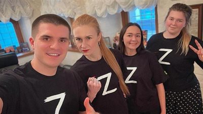 حقيقة الحروف اللاتينية على دبابات روسيا وكيف تحولت لرمز يرتديه المؤيّدون