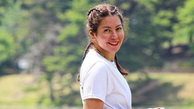 لقاء الخميسي في أحدث إطلالاتها.. بدلة مشجرة وأنوثة جذابة