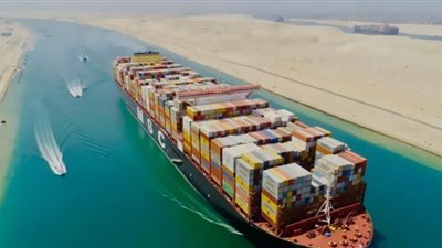 اقتصادي يكشف الأسباب الحقيقية وراء ارتفاع إيرادات قناة السويس