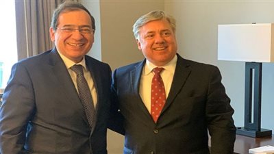 وزير البترول يلتقي قيادات شيفرون بمؤتمر سيراويك الدولي للطاقة