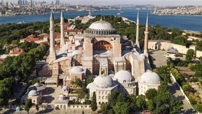 حكاية كنيسة تحولت إلى مسجد.. آيا صوفيا تحفة إسطنبول التاريخية