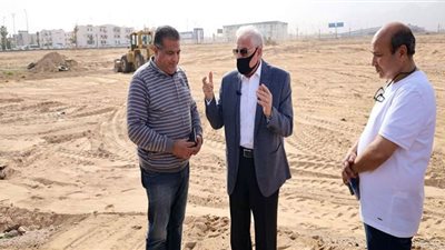 محافظ جنوب سيناء يتابع بدء العمل في مشروع الحديقة المركزية بشرم الشيخ