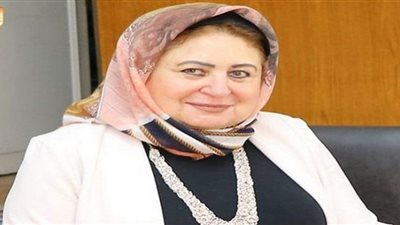 اتحاد الجاليات المصرية بأوروبا يمنح لقب الشخصية النسائية لعام 2022 لأستاذة جامعية مصرية