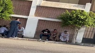 أهالي الصيدلي المصري المقتول في السعودية ينتظرون بمطار القاهرة لاستلام الجثمان