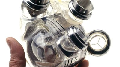 عُلماء يُصممون قلباً صناعيًا بمواصفات الطبيعي ينقذ حياة 18 مليون شخص